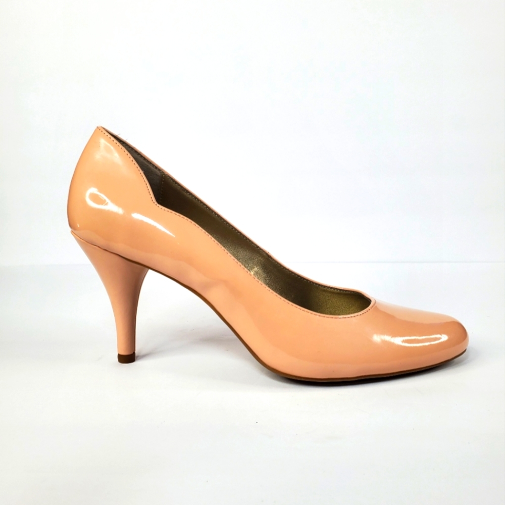 Bandolino Peachy Pink Heels